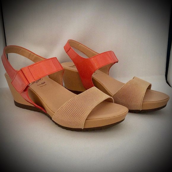 Wonders Shoes - Wonders Orange Patent and Tan Wedge Sandals